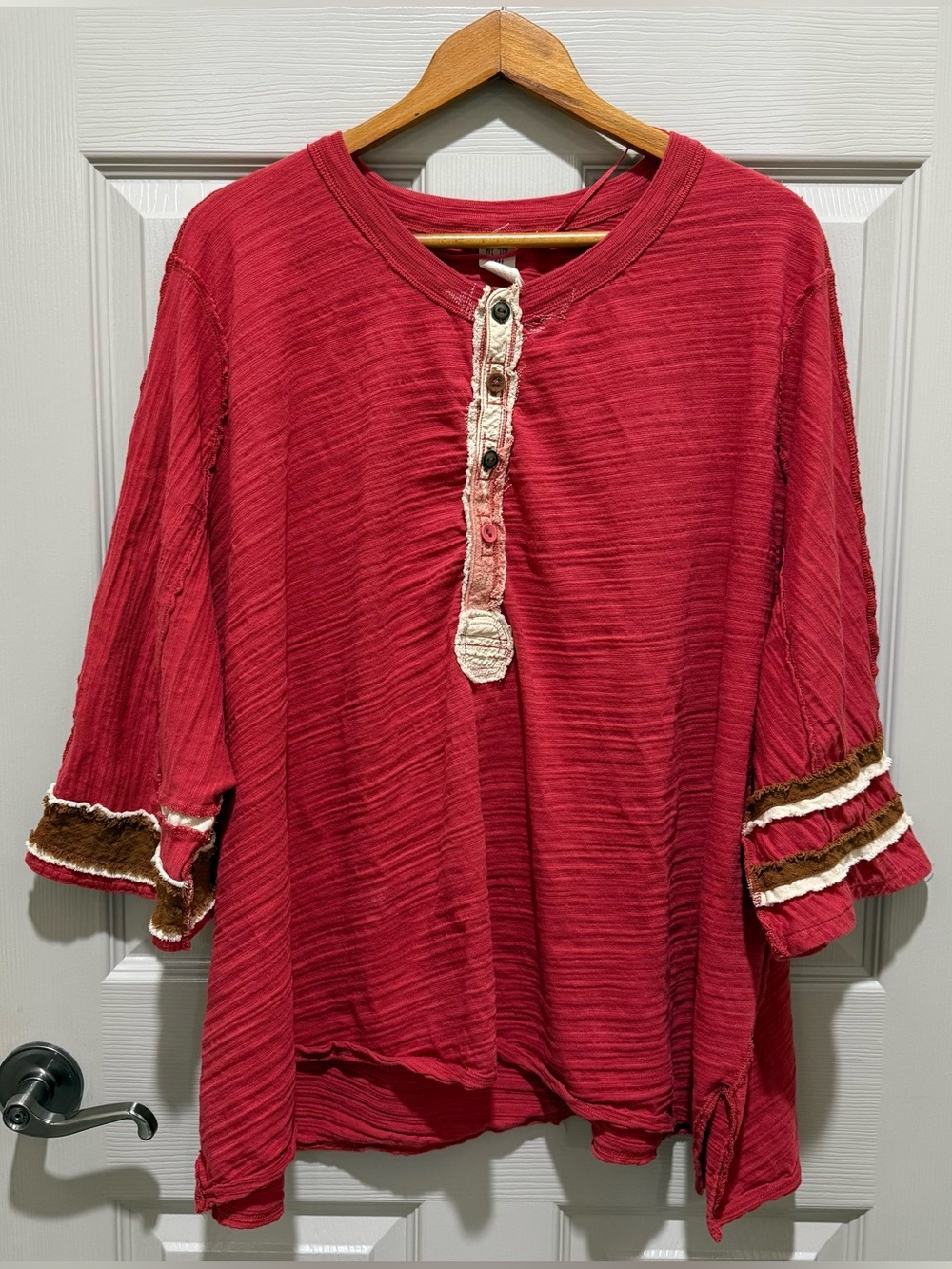 We The Free Top Womens L Red Varsity Henley Oversized #7 Patch Slub